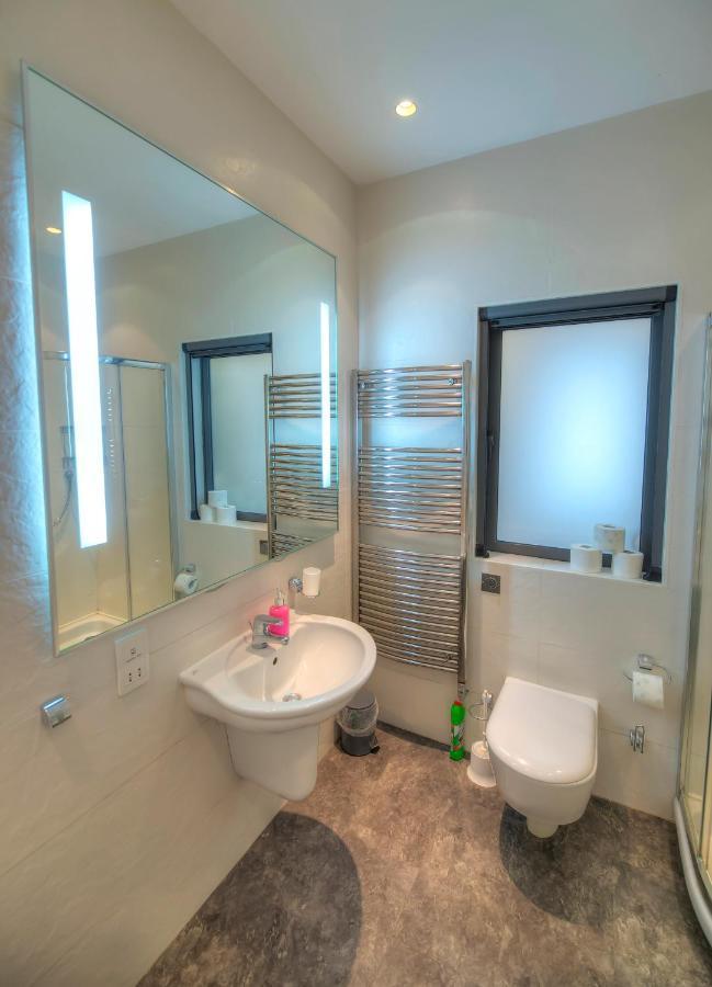 Bright And Spacious 3 Bedroom Apartment With Breathtaking Views - Goslm-5 Слима Экстерьер фото